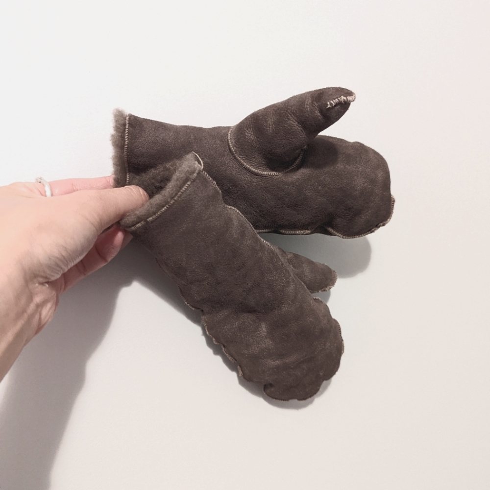 4/$30 Bundle 🔥Toddler Sherpa leather Mittens 3/4T